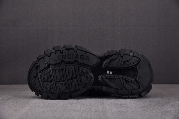 Sneaker Track 4000175