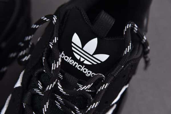 Triples Trainer Sneakers 2000060