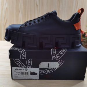 Triples Trainer Sneakers 2000060