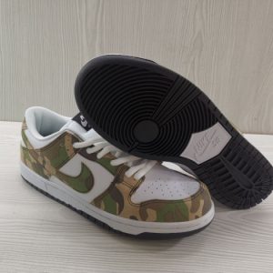 1av2r6_wy_uf_laql4f7_vw