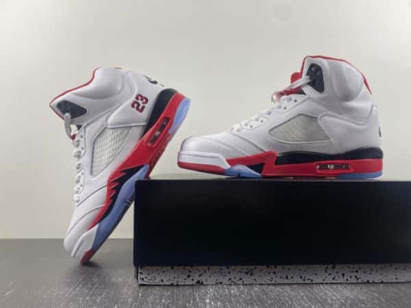 Air Jordan 5 Retro ''Fire Red'' 136027-120