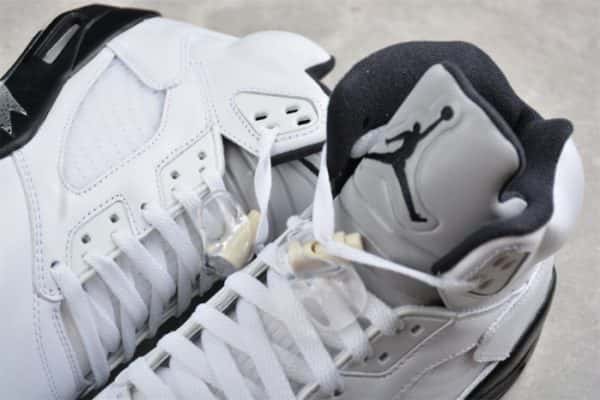 Air Jordan 5 Retro ''White Black'' DD0587-110