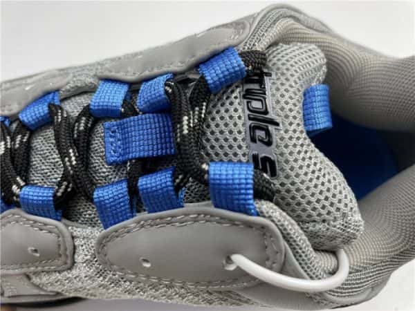 Triples Trainer Sneakers 2000033