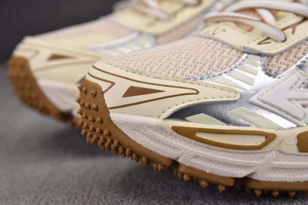 OFW Be Right Back BRB000013