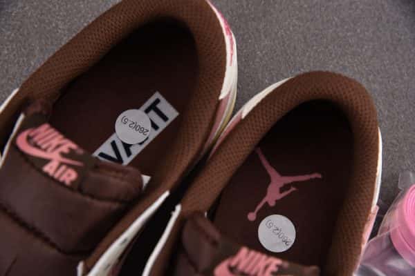 Travis Scott X Wmns Air Jordan 1 Low Og ''Olive'' Dz4137-107