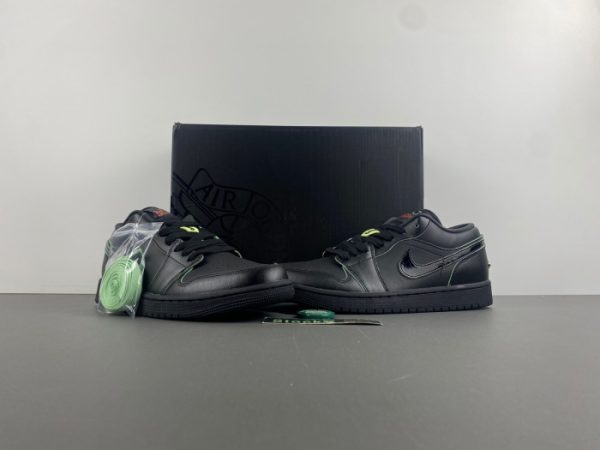 Air Jordan 1 Low "Black Cat Mascot" Hm3690-001