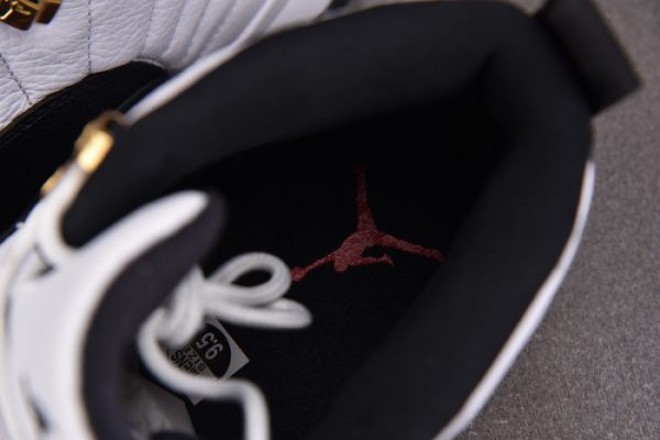 Air Jordan 12 Retro Taxi (2013) 130690-125