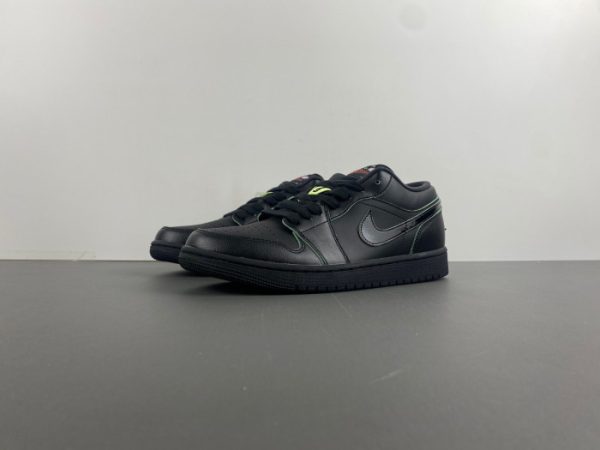 Air Jordan 1 Low "Black Cat Mascot" Hm3690-001