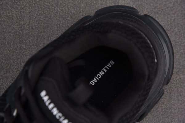 Sneaker Track 5000155