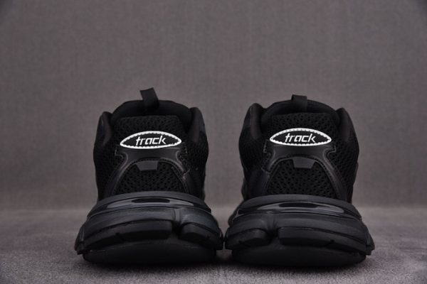 Sneaker Track 5000155