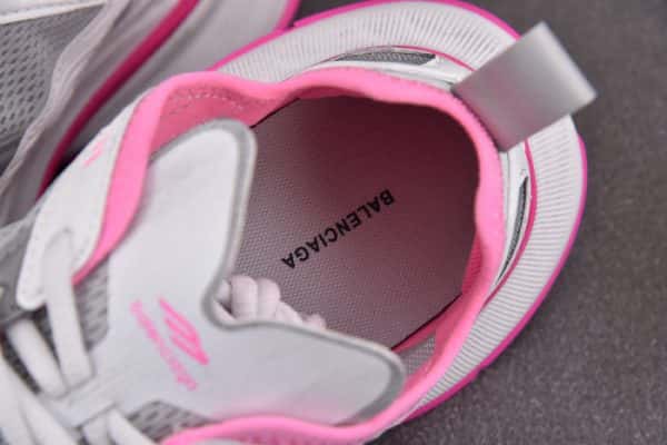 Sneaker Circuit 7000001