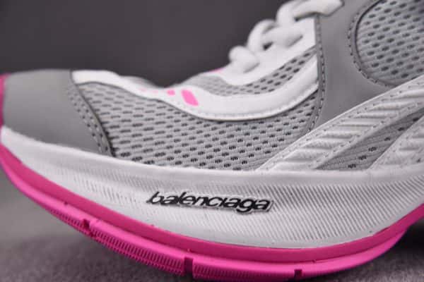 Sneaker Circuit 7000001