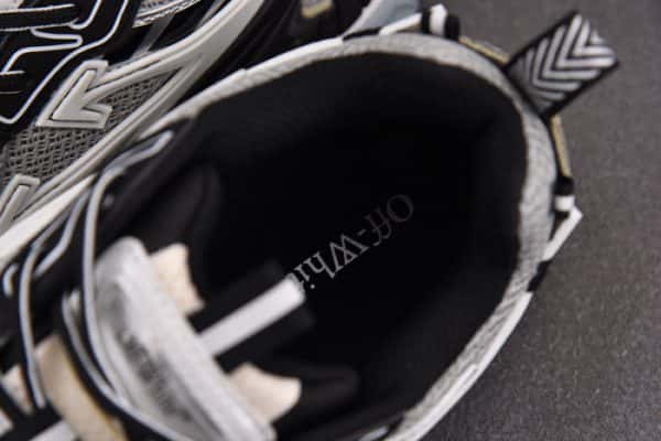 Ofw Be Right Back Brb000004