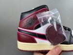 Air Jordan 1 Mid Se Bordeaux Fq7818-101