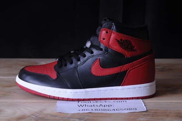 Air Jordan 1 Retro High Og ''Banned'' 2016 555088-001