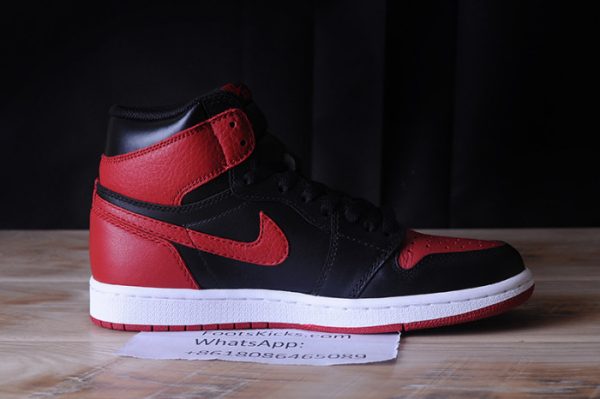 Air Jordan 1 Retro High Og ''Banned'' 2016 555088-001
