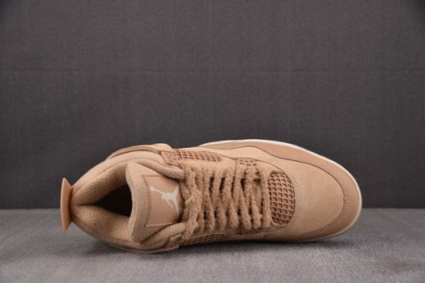 Air Jordan 4 Retro Cozy Girl HV0823-200