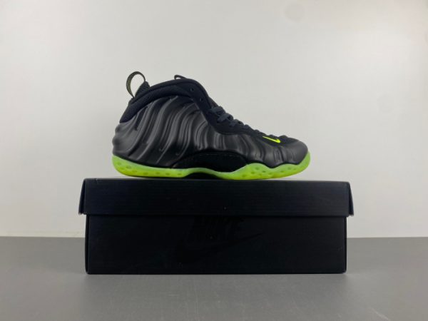 Nike Air Foamposite One Black Volt HF2902-001