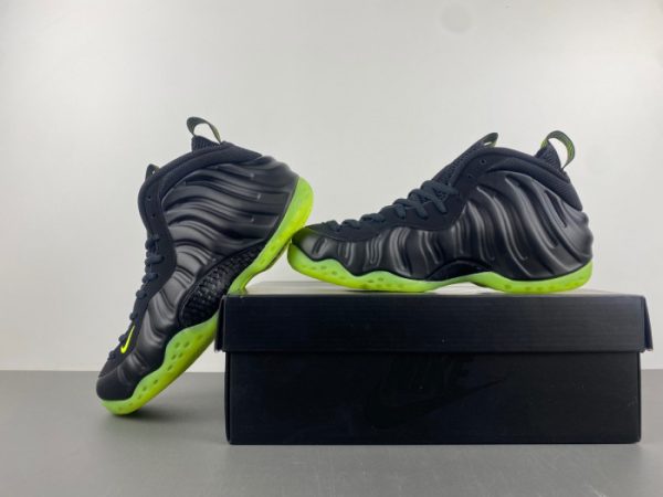 Nike Air Foamposite One Black Volt HF2902-001