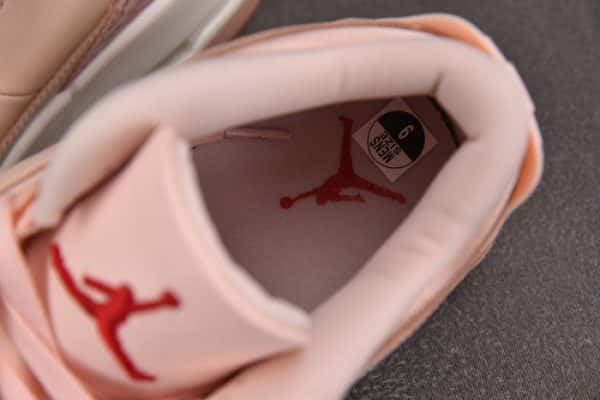 Air Jordan 3 WMNS "Valentine''S Day" HJ0178-600
