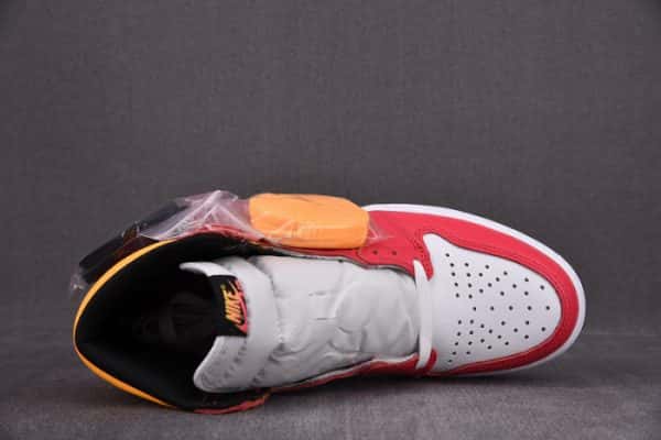 Air Jordan 1 Light Fusion Red 555088-603