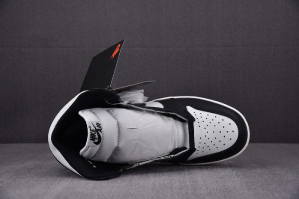 Air Jordan 1 Retro High 85 Black White Bq4422-001