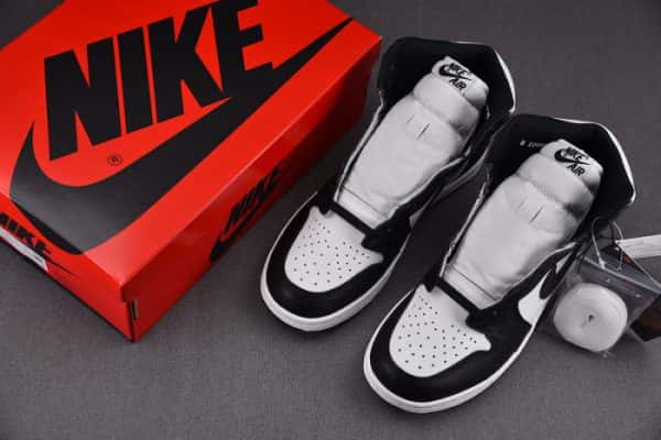 Air Jordan 1 Retro High 85 Black White Bq4422-001