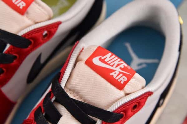 Air Jordan 1 Retro Low Og Trophy Room Fn0432-100