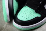 Air Jordan 1 Retro High Og Green Glow Dz5485-130