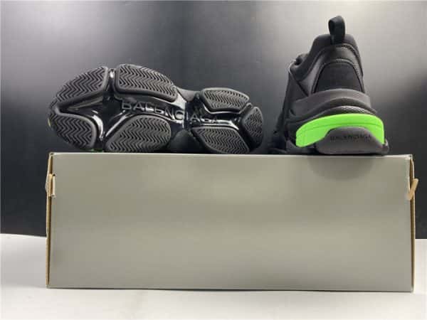 Triples Trainer Sneakers 2000024