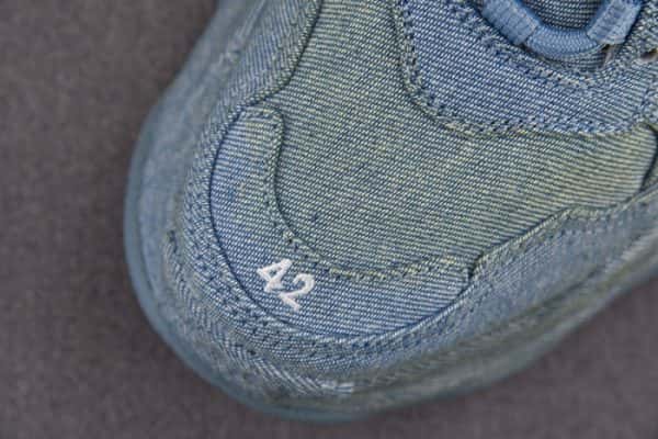 Triples Trainer Sneakers 2000070