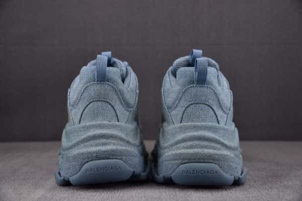 Triples Trainer Sneakers 2000070