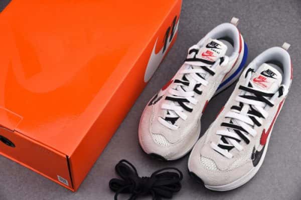 Sacai X Vaporwaffle ''Sail'' Cv1363-100