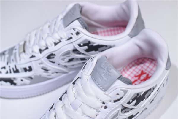 Air Force 1 Low Premium 08 Qs ''Digi Camo'' - 520505-100