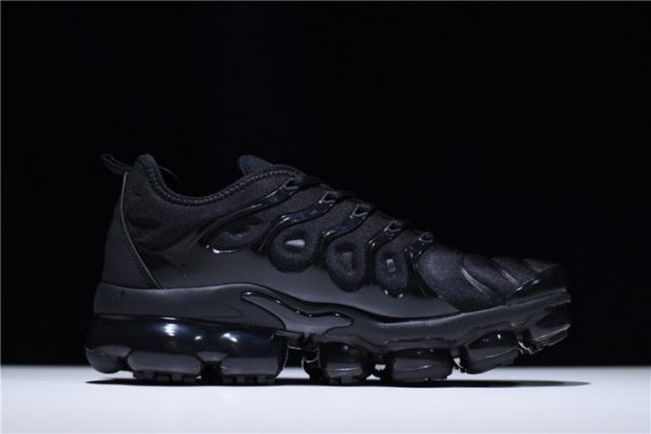 Nike Air Vapormax Plus Triple Black 924453-004