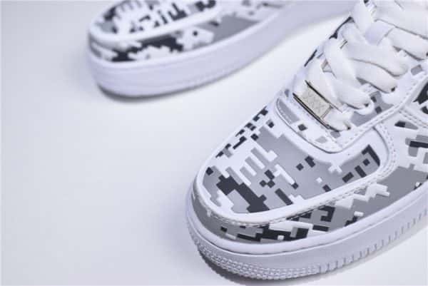 Air Force 1 Low Premium 08 Qs ''Digi Camo'' - 520505-100
