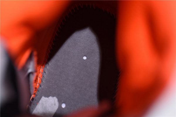 Air Jordan 1 Neutral Grey Hyper Crimson 555088-018