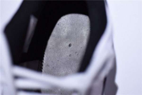 Air Jordan 11 Low Easter 528895-145