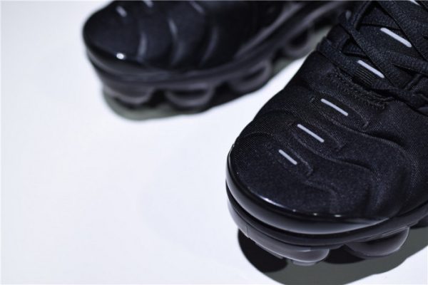 Nike Air Vapormax Plus Triple Black 924453-004