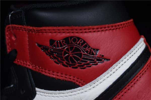 Air Jordan 1 Retro High Og Bred Toe 555088-610