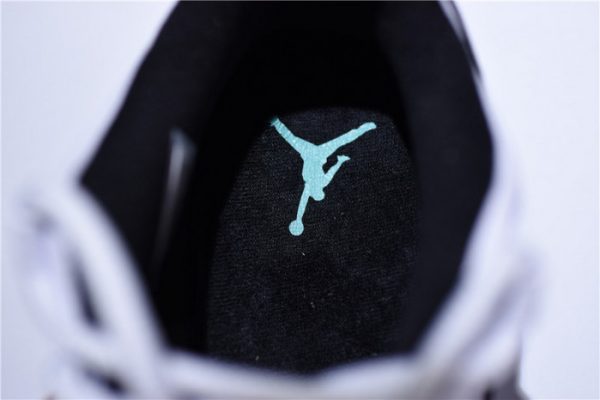 Air Jordan 11 Low Easter 528895-145