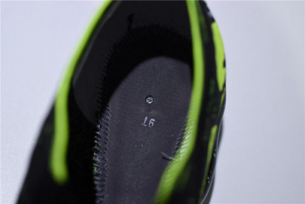 Acronym Nike Mens Air Vapormax Moc 2 Black Volt Aq0996-007