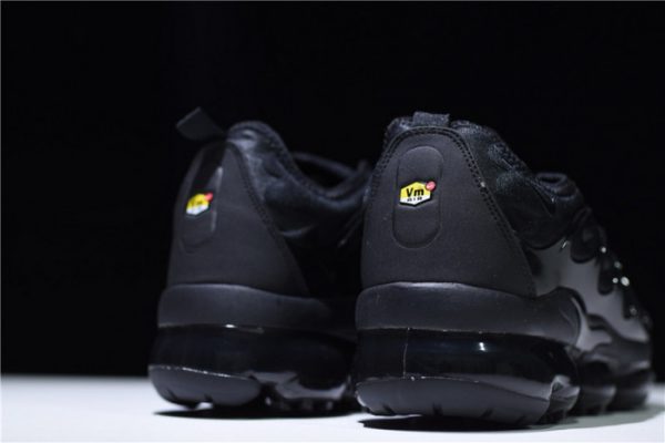 Nike Air Vapormax Plus Triple Black 924453-004