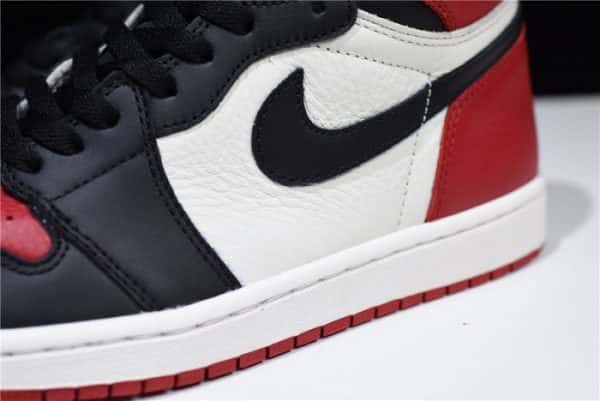 Air Jordan 1 Retro High Og Bred Toe 555088-610