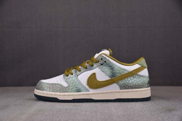 Nike SB Dunk Low Alexis Sablone Chameleon HJ3386-300