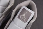 Air Jordan 1 Mid ''Light Bone'' 554724-082
