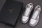 Air Jordan 1 Mid ''Light Bone'' 554724-082