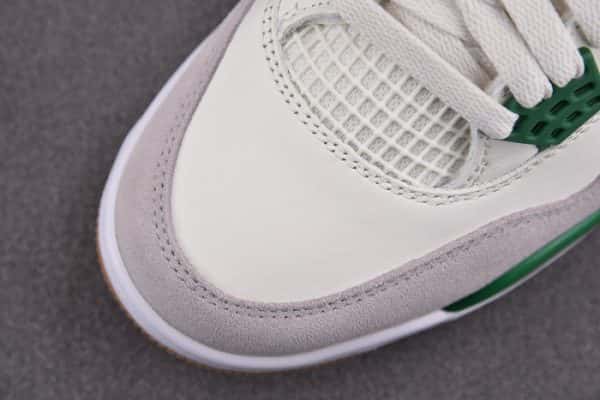 Air Jordan 4 Retro Sb Pine Green Dr5415-103