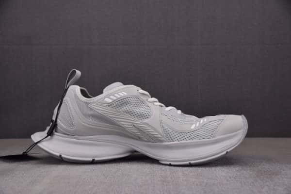 Sneaker Circuit 7000006