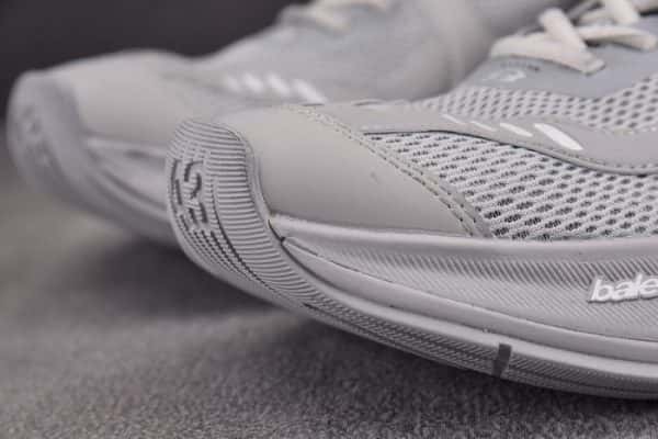 Sneaker Circuit 7000006